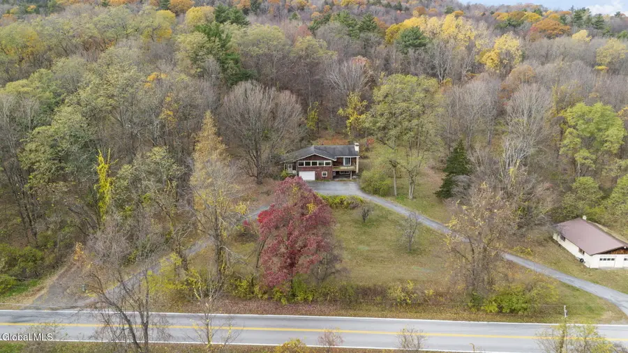 122 Parkhurst Road, Wilton, NY 12831 - Image #2