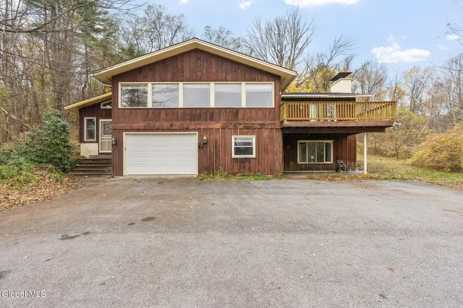 122 Parkhurst Road, Wilton, NY 12831 - Image #3