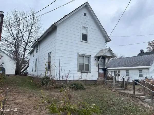 305 Oak Street, Corinth, NY 12822