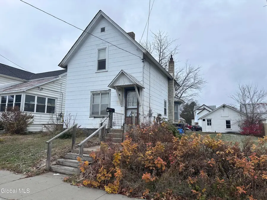 305 Oak Street, Corinth, NY 12822 - Image #2