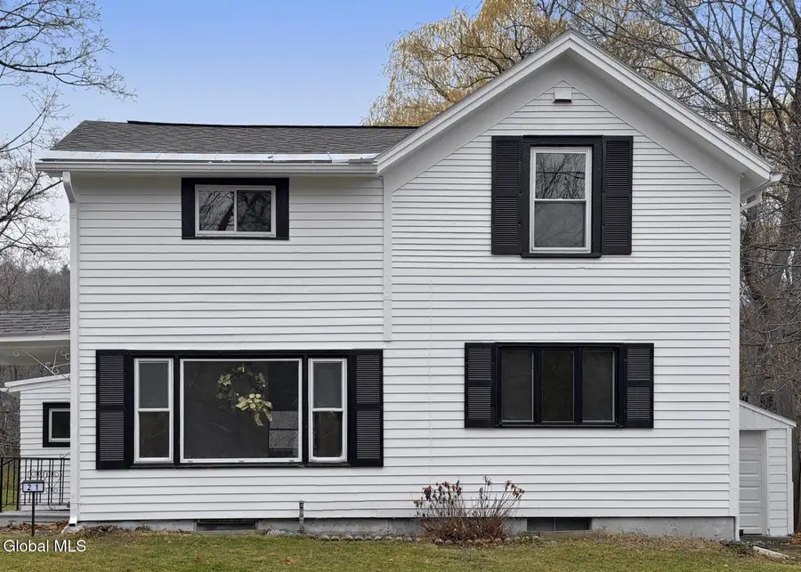 21 Hovey Avenue, Hoosick Falls, NY 12090 - Image #3