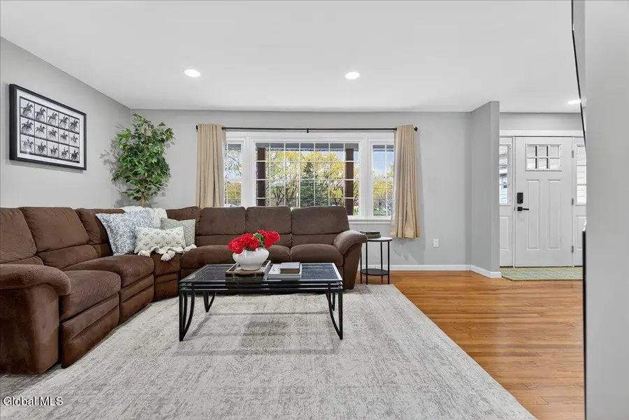 16 Nelson Avenue, Saratoga Springs, NY 12866 - Image #3