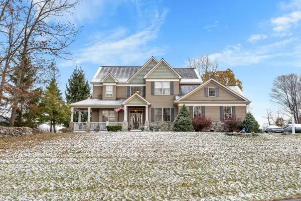 18 Ridgeview Road, Wilton, NY 12831