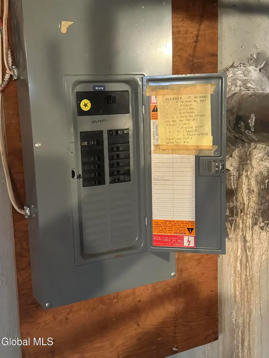 100 Clizbe Avenue, Amsterdam, NY 12010 - Image #2