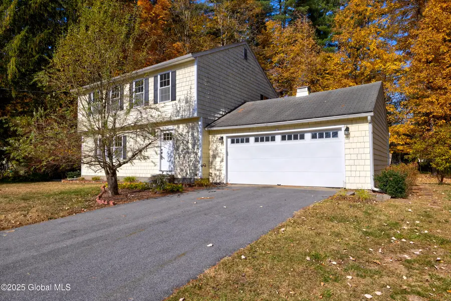 8 Pinehurst Drive, Saratoga Springs, NY 12866 - Image #2