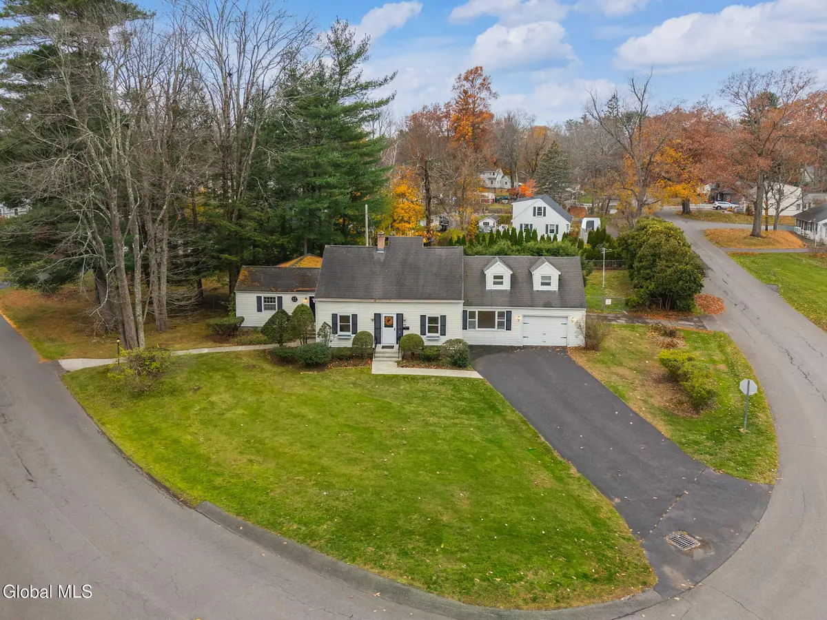 14 Maywood Road, Bethlehem, NY 12054 - Image #1