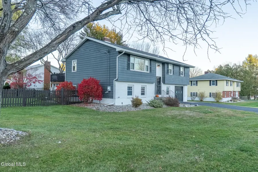 11 Walnut Road, Mechanicville, NY 12118 - Image #3