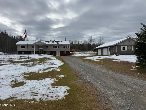 621 Putts Pond Road, Ticonderoga, NY 12883