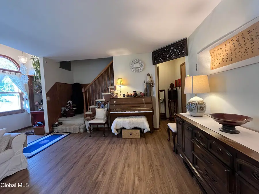 19 Windsor Place, Albany, NY 12209 - Image #3