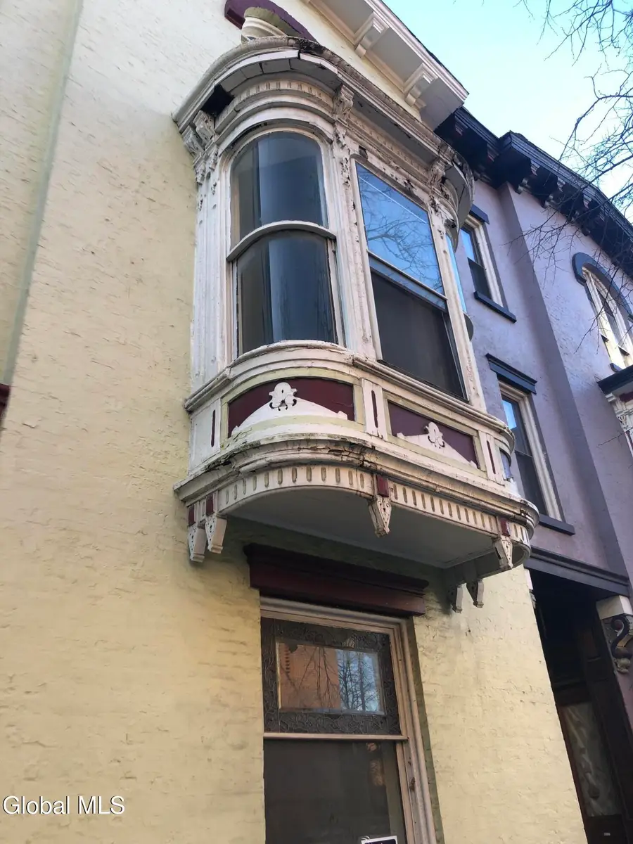 3 St Pauls Place, Troy, NY 12180 - Image #2