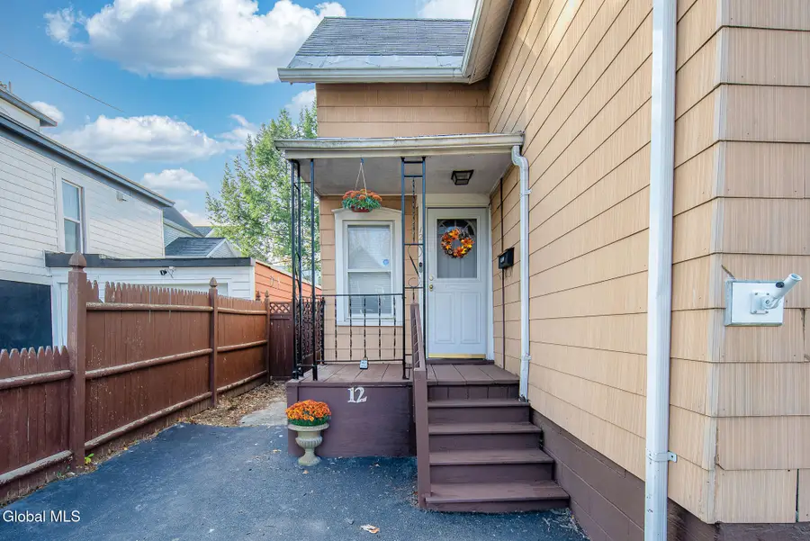 12 Chestnut Street, Rensselaer, NY 12144 - Image #3