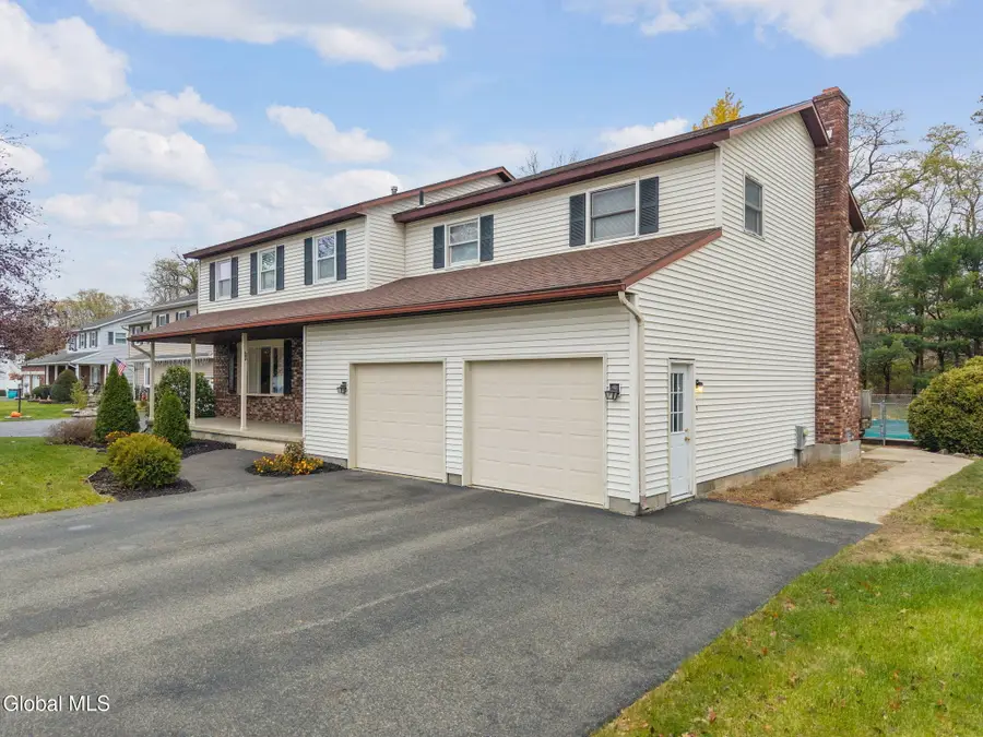 1104 Mckinley Avenue, Rotterdam, NY 12303 - Image #3