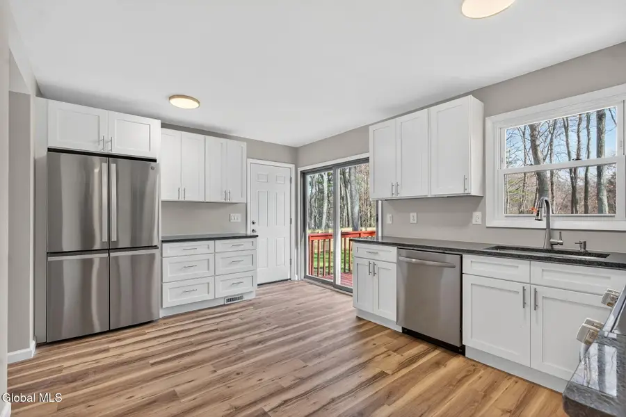 203 Woodscape Drive, Guilderland, NY 12203 - Image #3