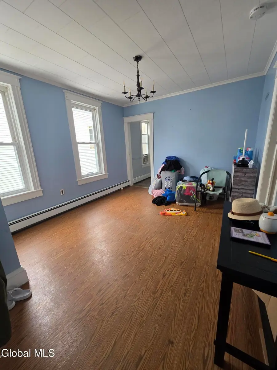 26 Van Derveer Street, Amsterdam, NY 12010 - Image #3