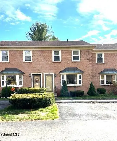 148 Williamsburg Court, Albany, NY 12203 - Image #1