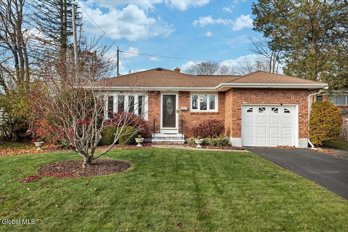 22 Maxwell Street, Albany, NY 12208 - Image #1