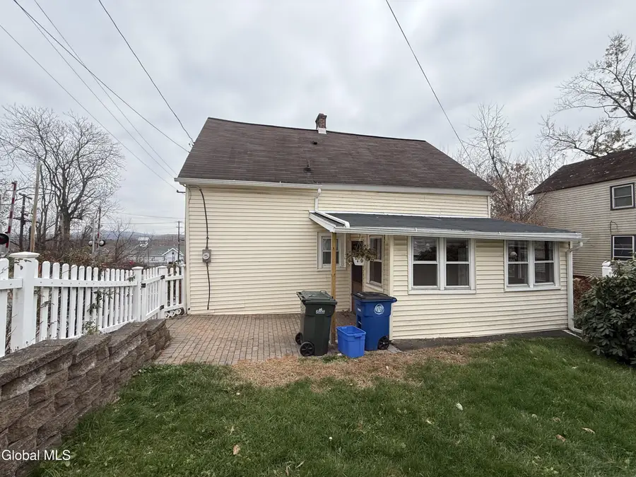 6 Spring Street, Cohoes, NY 12047 - Image #3