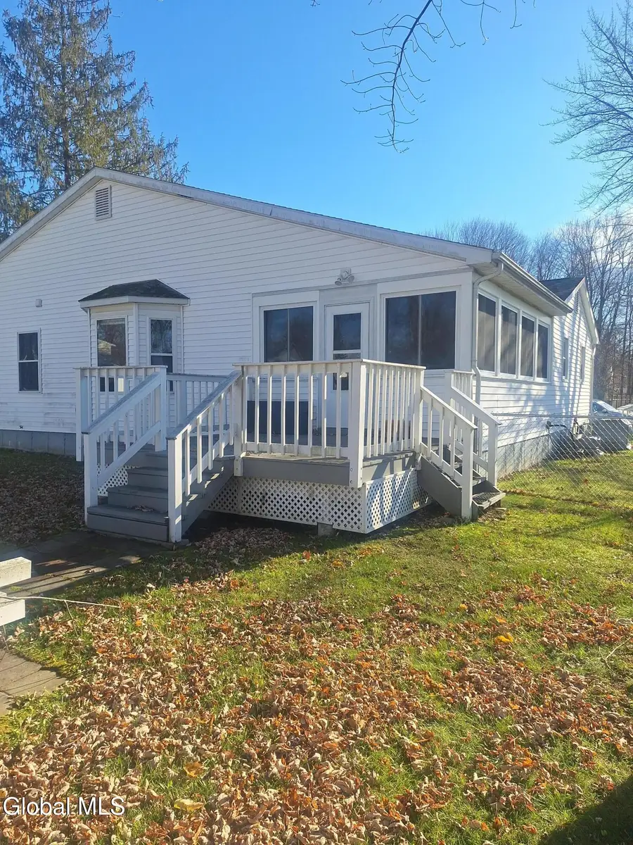 36 Bloomingdale Avenue, East Greenbush, NY 12061 - Image #2