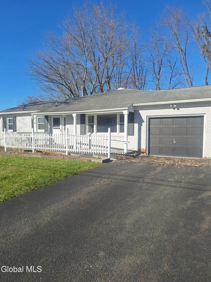 36 Bloomingdale Avenue, East Greenbush, NY 12061 - Image #3