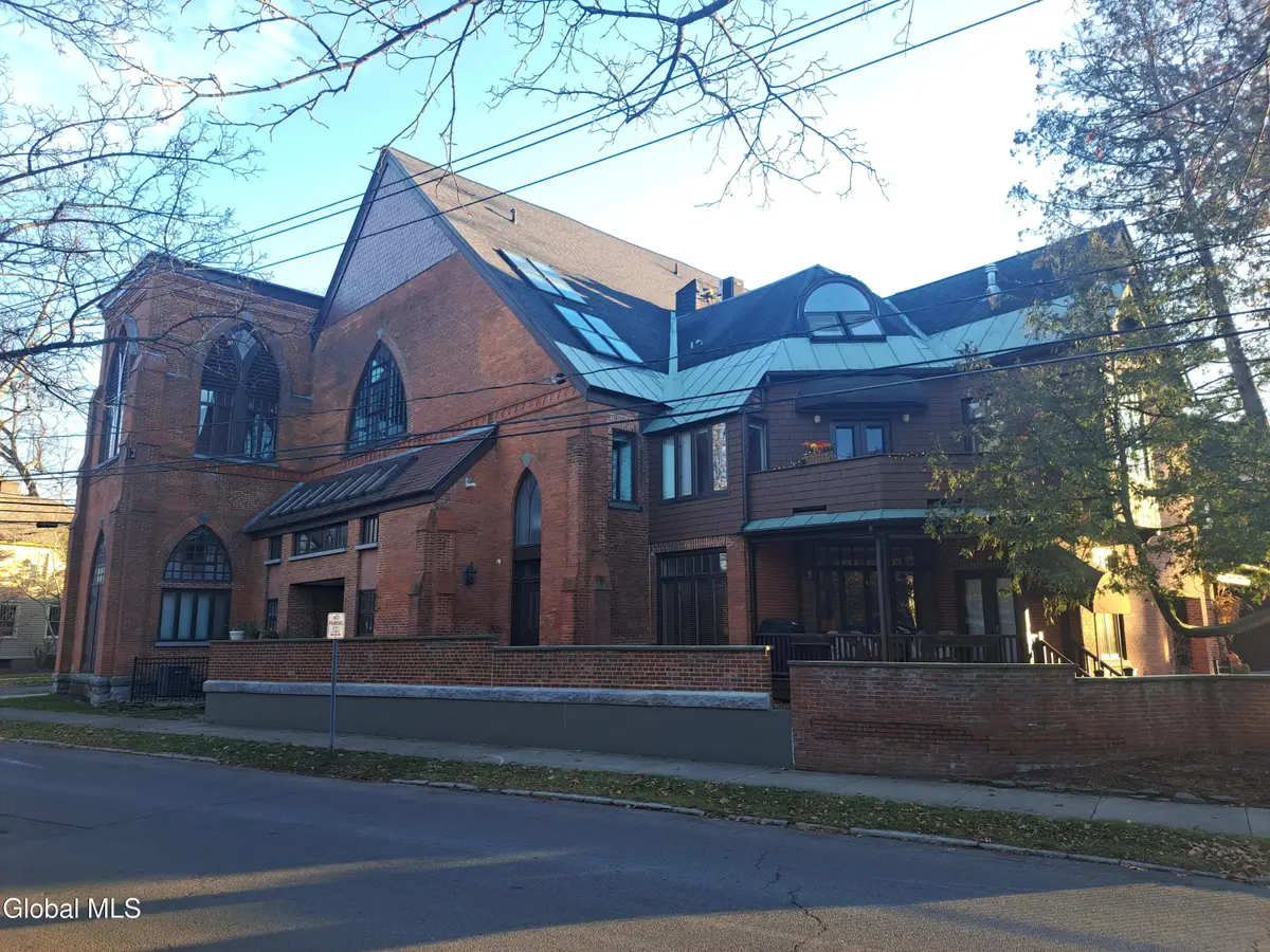 106 Spring St Street #8, Saratoga Springs, NY 12866 - Image #1