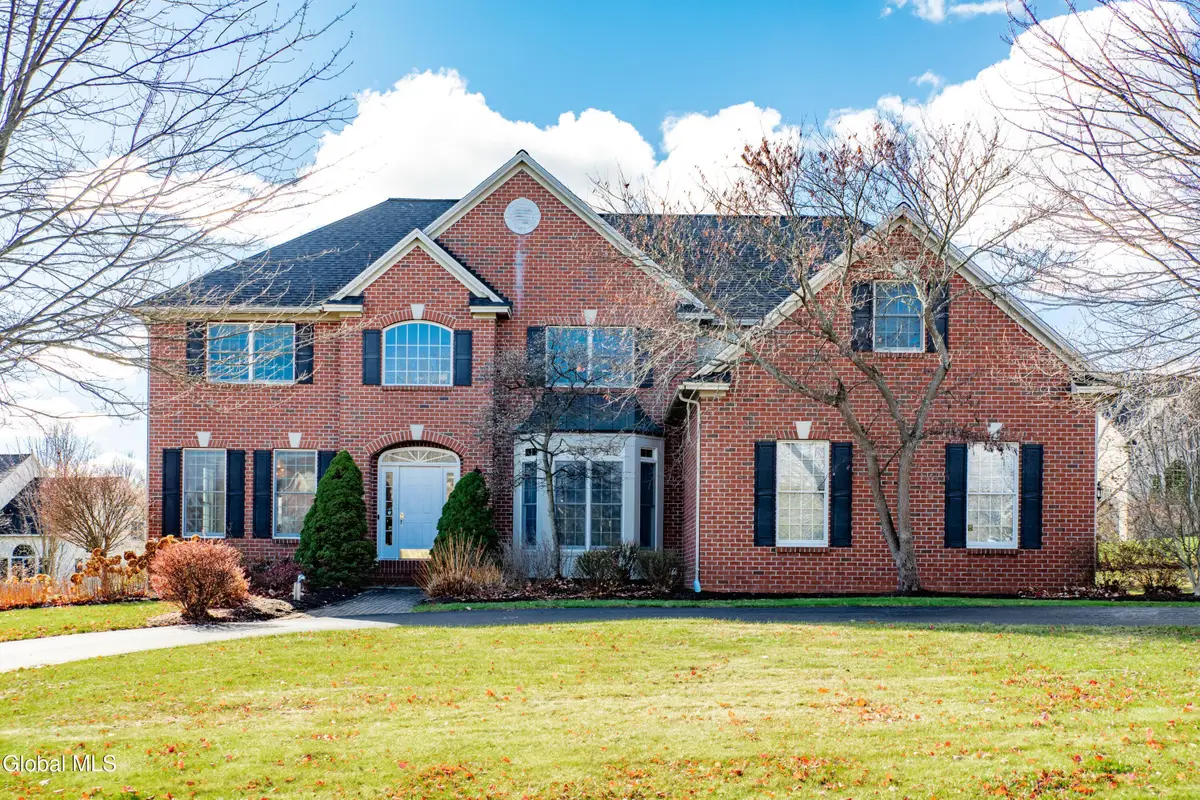 4 Hilander Drive, Colonie Town, NY 12211 - Image #1