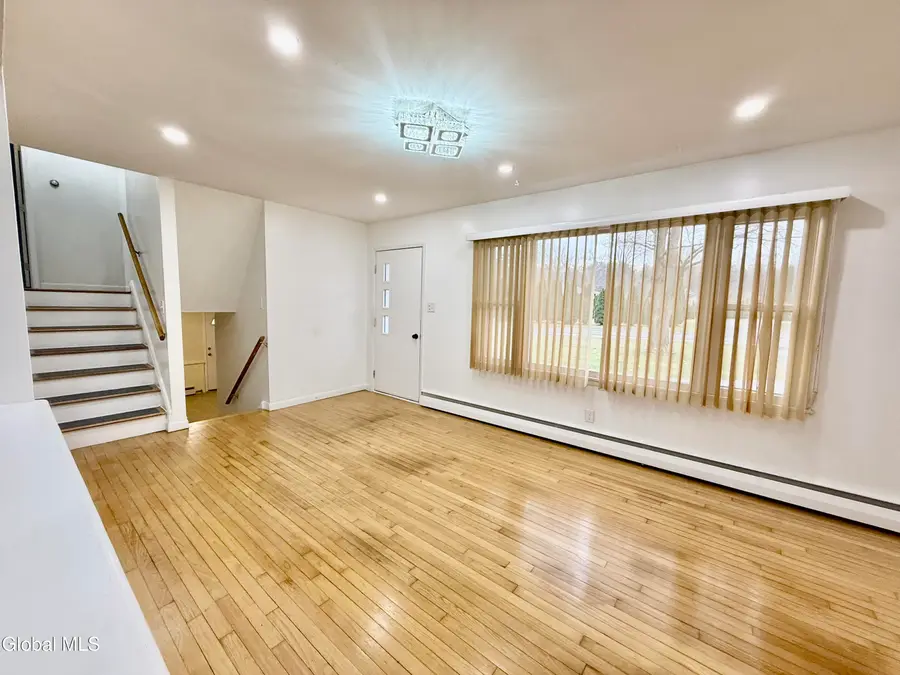 32 Homestead Drive, Latham, NY 12110 - Image #2