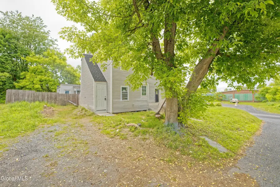 99 Railroad Avenue, Hoosick Falls, NY 12090 - Image #3