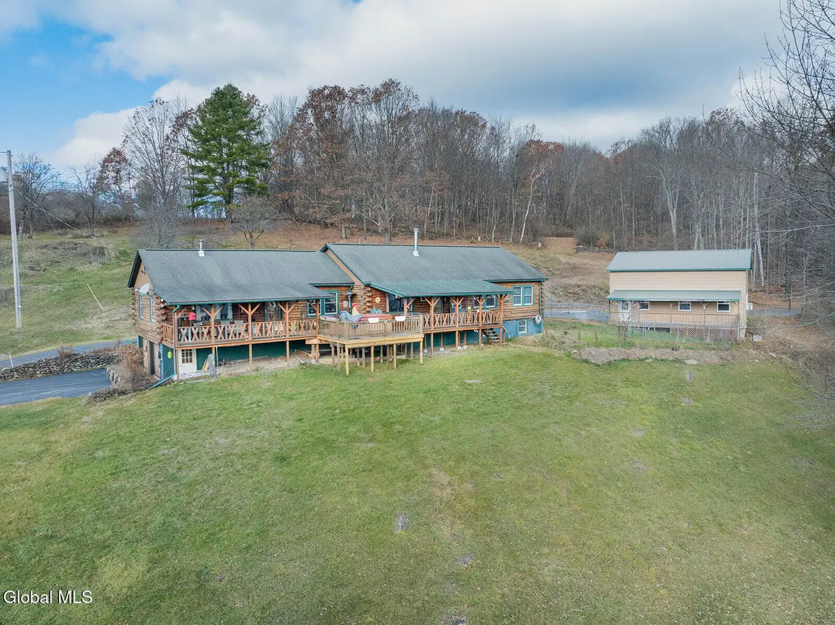 20 Kamarak Way, Granville, NY 12832 - Image #1
