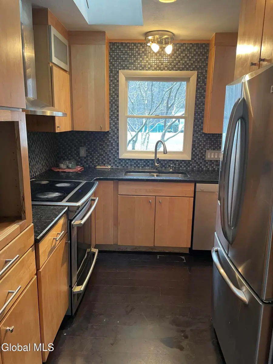 3 Brookwood Drive, Queensbury, NY 12804 - Image #2