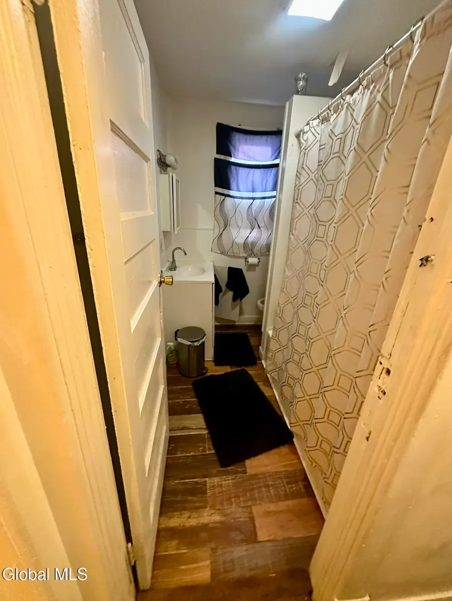 813 Francis Avenue, Schenectady, NY 12303 - Image #3