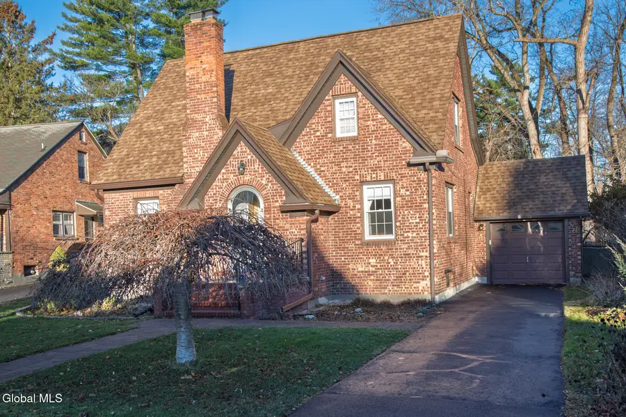 41 Crescent Drive, Albany, NY 12208 - Image #3