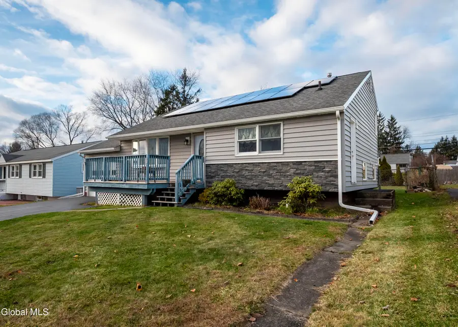 13 Dover Drive, Colonie Town, NY 12110 - Image #2