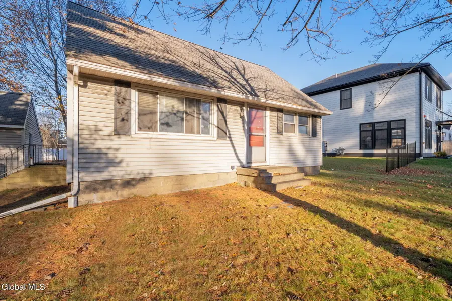 829 Troy-schenectady Road, Colonie Town, NY 12110 - Image #3