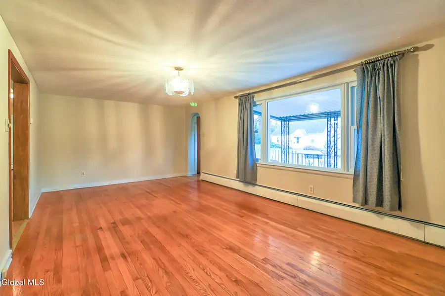 805 Marion Avenue, Schenectady, NY 12303 - Image #3