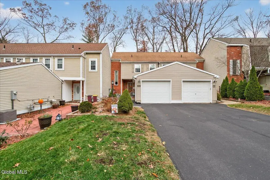 22 E Haystack Road, Clifton Park, NY 12065 - Image #2