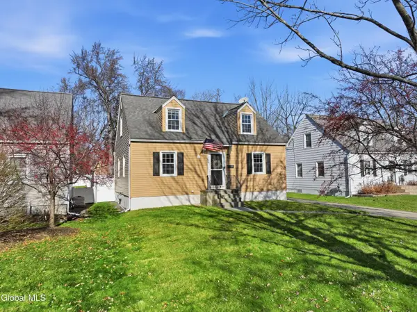 2049 Hoover Road, Niskayuna, NY 12304