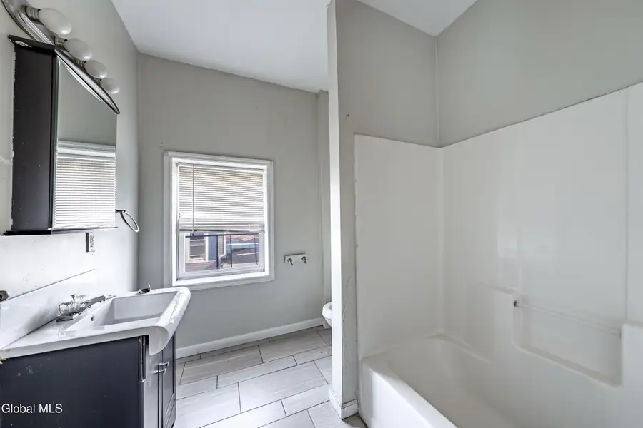 40-42 Ontario Street, Albany, NY 12206 - Image #3