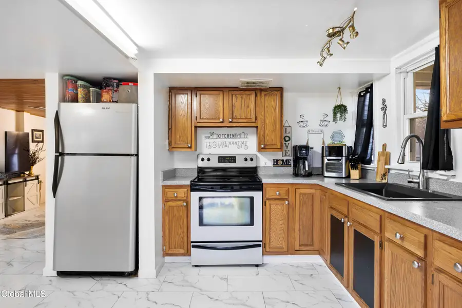 79 Starr Avenue, Schenectady, NY 12304 - Image #3