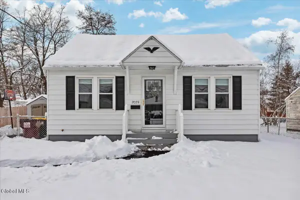 2025 Greenpoint Avenue, Rotterdam, NY 12303