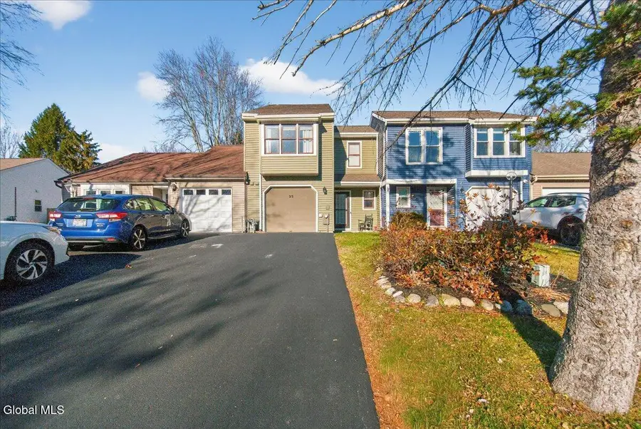 22 Lexington Drive, Clifton Park, NY 12065 - Image #2