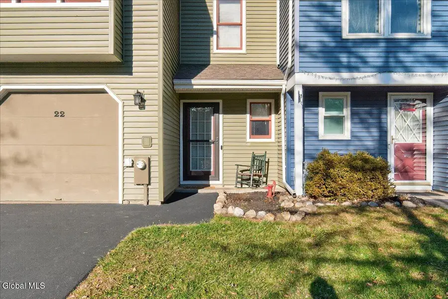 22 Lexington Drive, Clifton Park, NY 12065 - Image #3