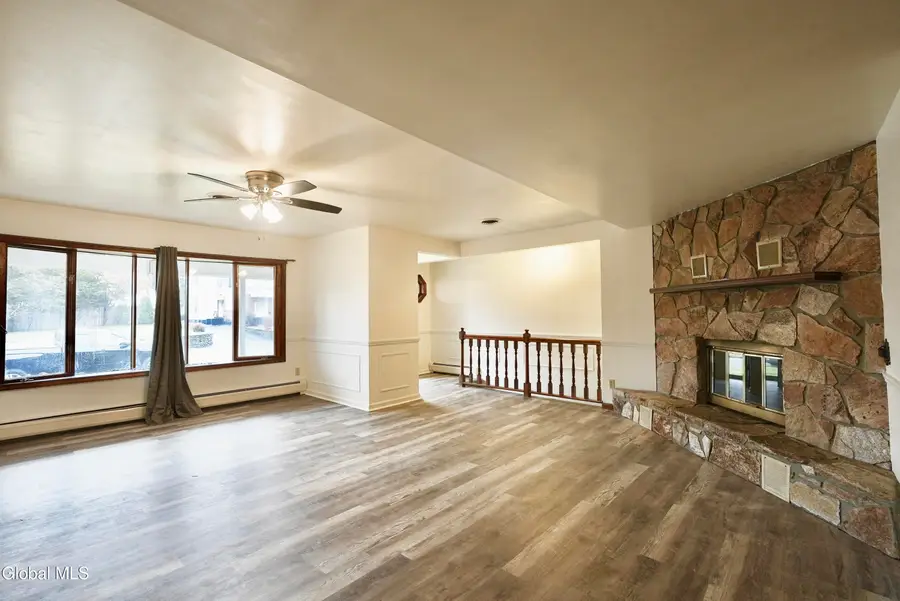 2527 Barton Avenue, Rotterdam, NY 12306 - Image #3