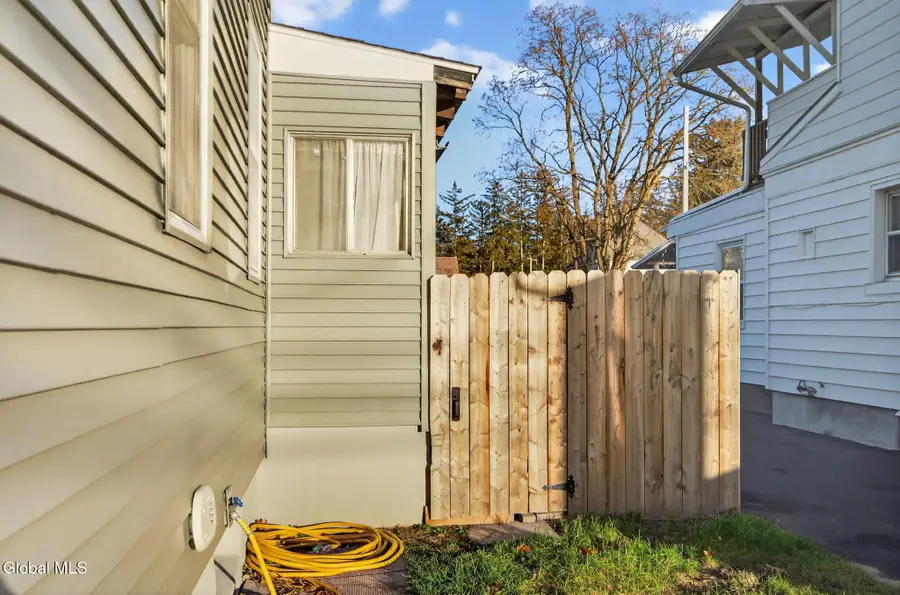 54 Vley Road, Scotia, NY 12302 - Image #3