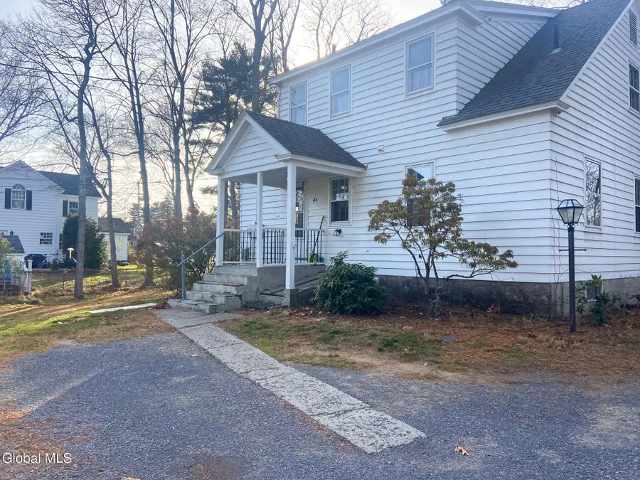 4 Woodridge Road, Bethlehem, NY 12054 - Image #3