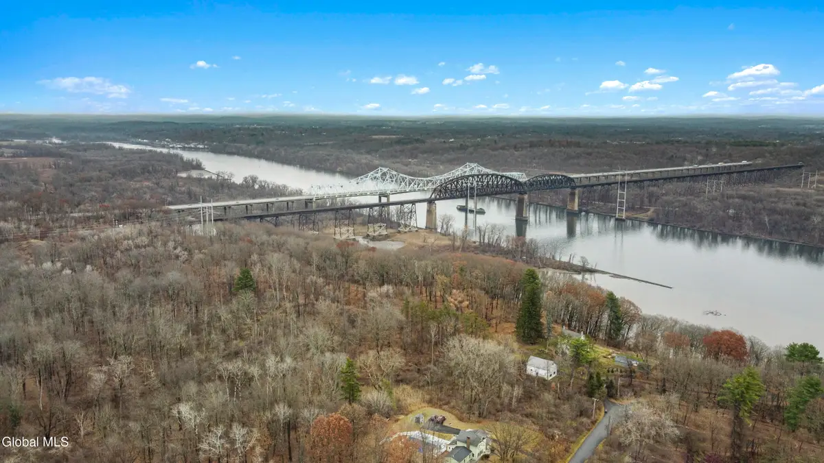 65 Fox Street, Selkirk, NY 12158 - Image #1