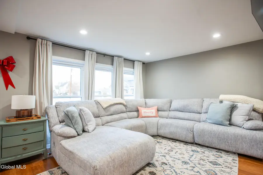 8 Hemstreet Avenue, Schaghticoke Town, NY 12118 - Image #3