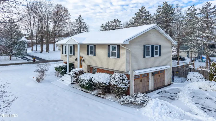 21 Langmore Lane, Brunswick, NY 12180 - Image #3