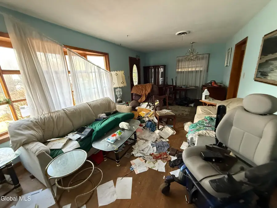 72 Cordell Road, Colonie Town, NY 12304 - Image #2