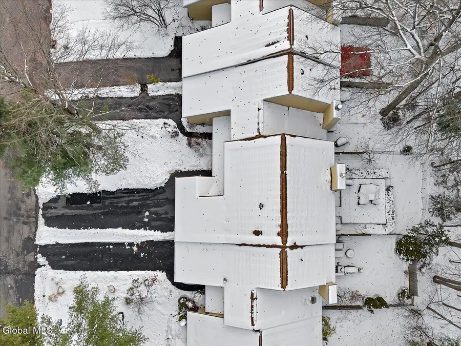 50 Old Coach Road, Clifton Park, NY 12065 - Image #2