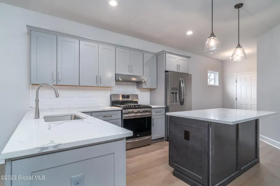 16 Priddle Lane, Colonie Town, NY 12110 - Image #3